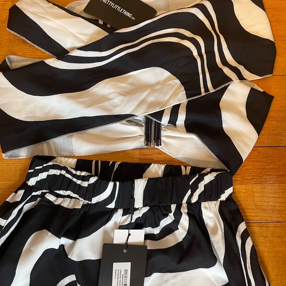 PrettyLittleThing Black & White Abstract Co-Ord Set